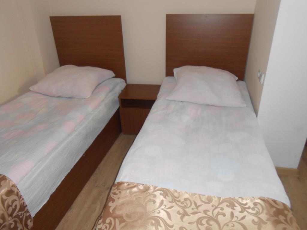 Noah'S Ark B&B Tbilisi Rum bild